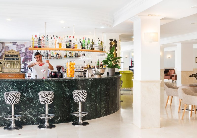 Ausstattung & Service