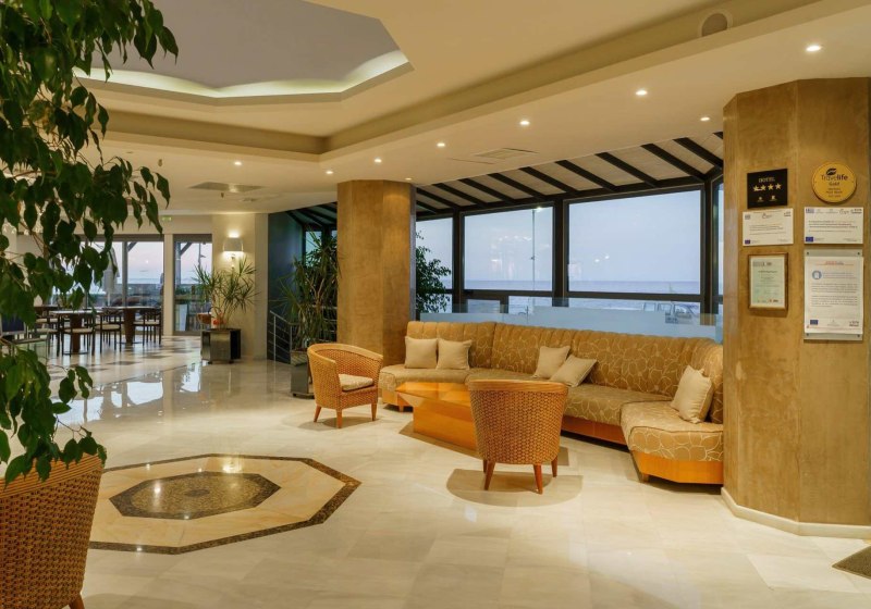 Ausstattung & Service