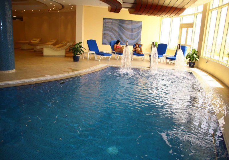 Hilton Al Hamra Beach & Golf Resort