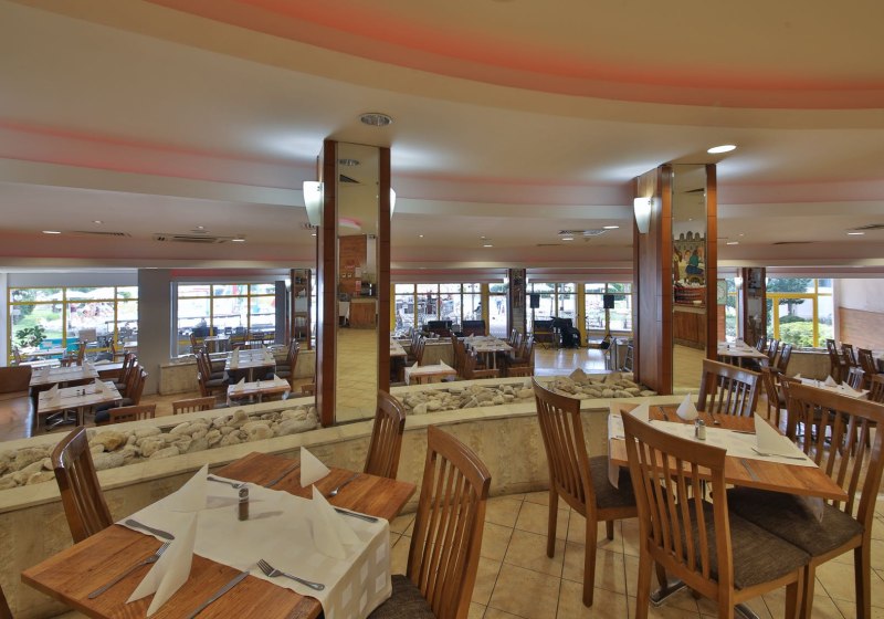 Ausstattung & Service