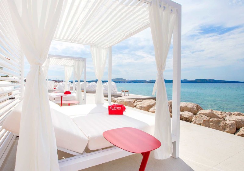 Ausstattung & Service