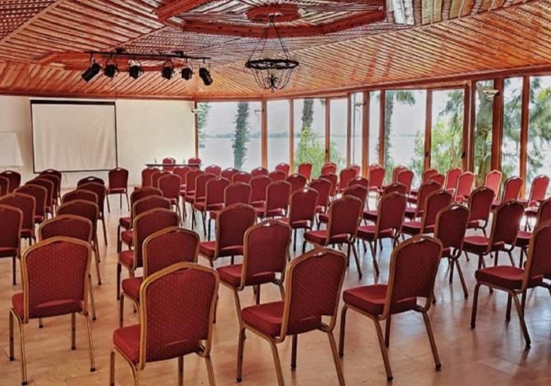 Ausstattung & Service