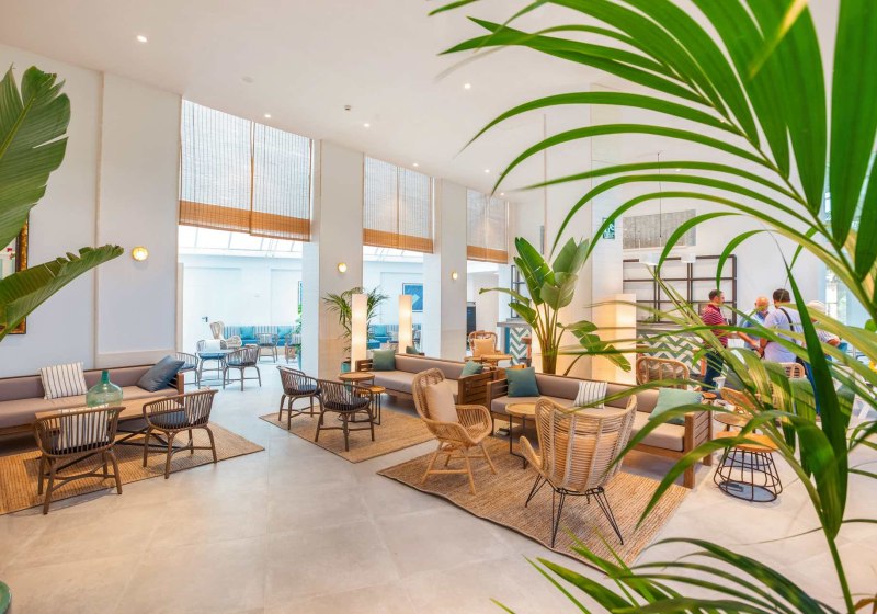 Ausstattung & Service