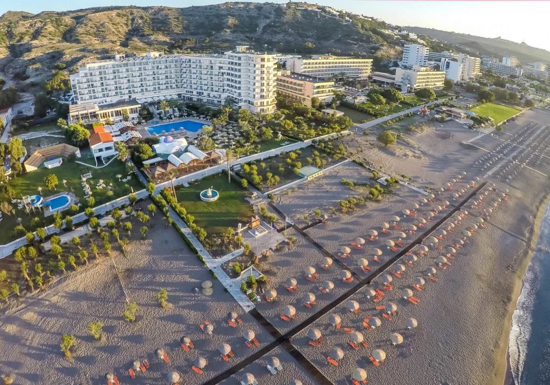 Pegasos Deluxe Beach Hotel