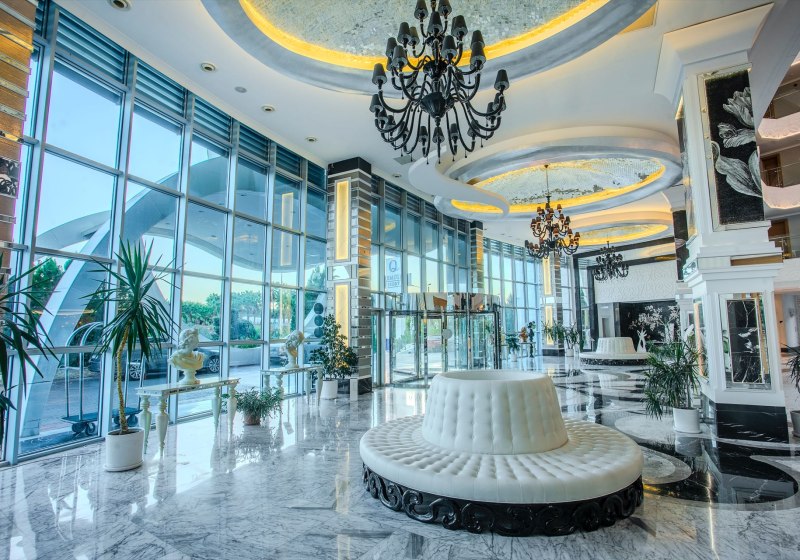 Ausstattung & Service