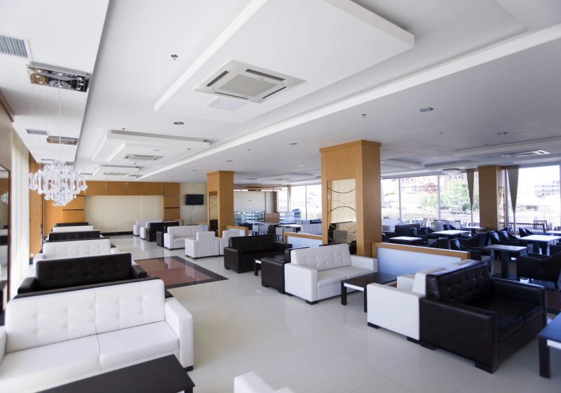 Ausstattung & Service