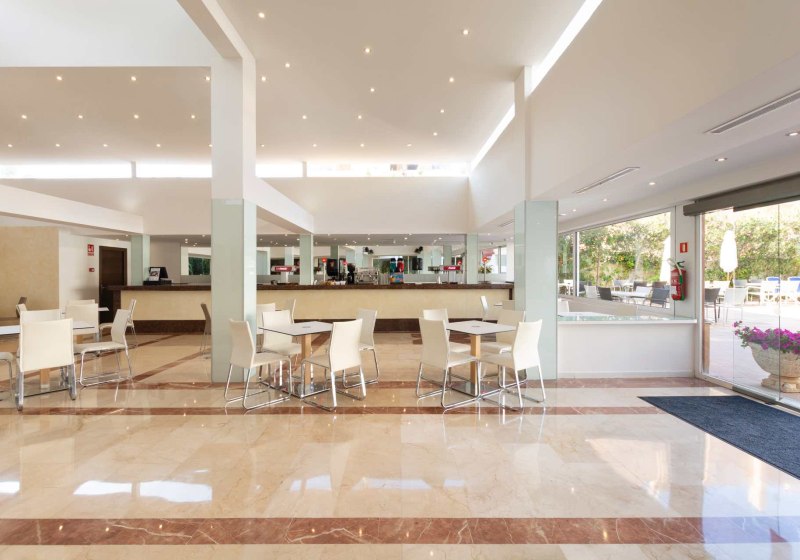 Ausstattung & Service