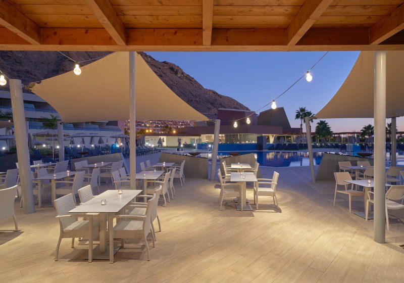 Ausstattung & Service