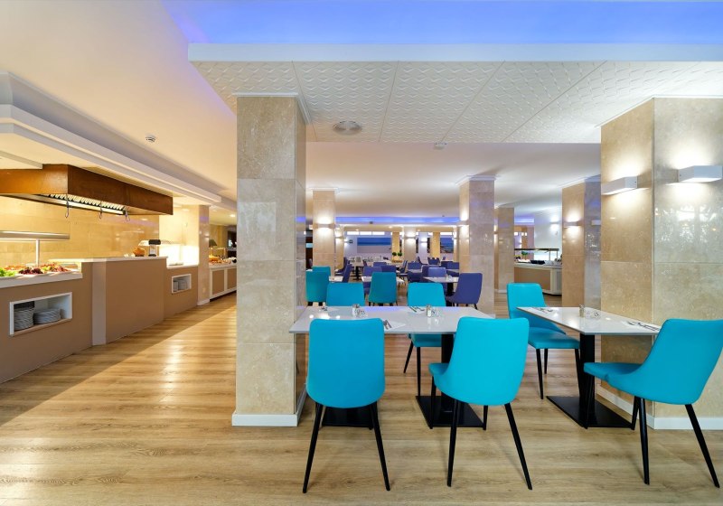 Ausstattung & Service