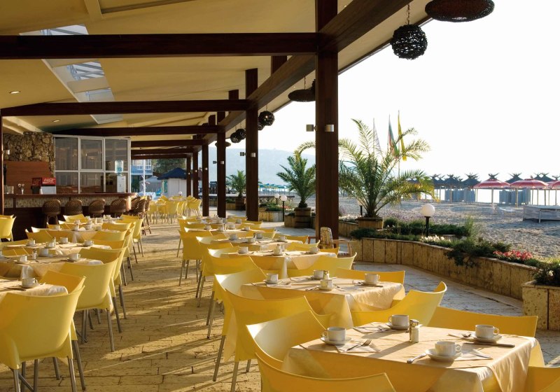 Ausstattung & Service