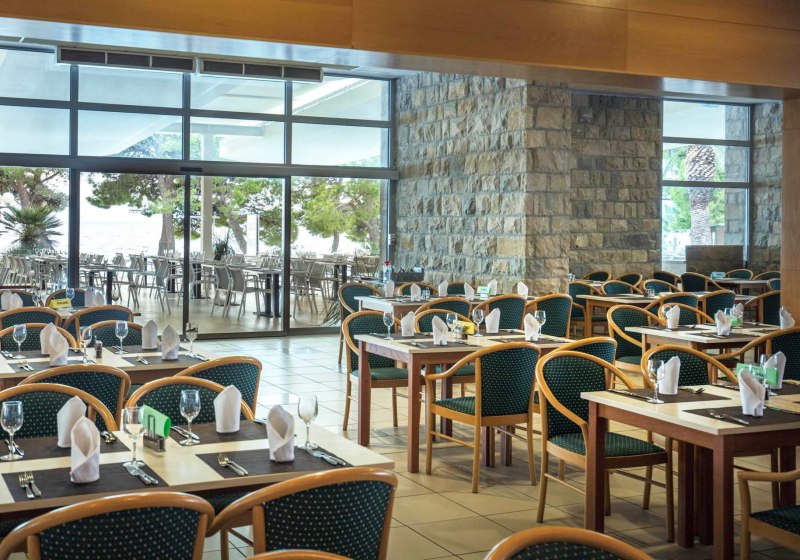 Ausstattung & Service