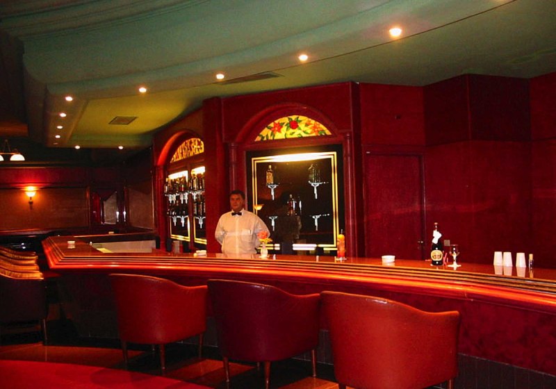 Ausstattung & Service