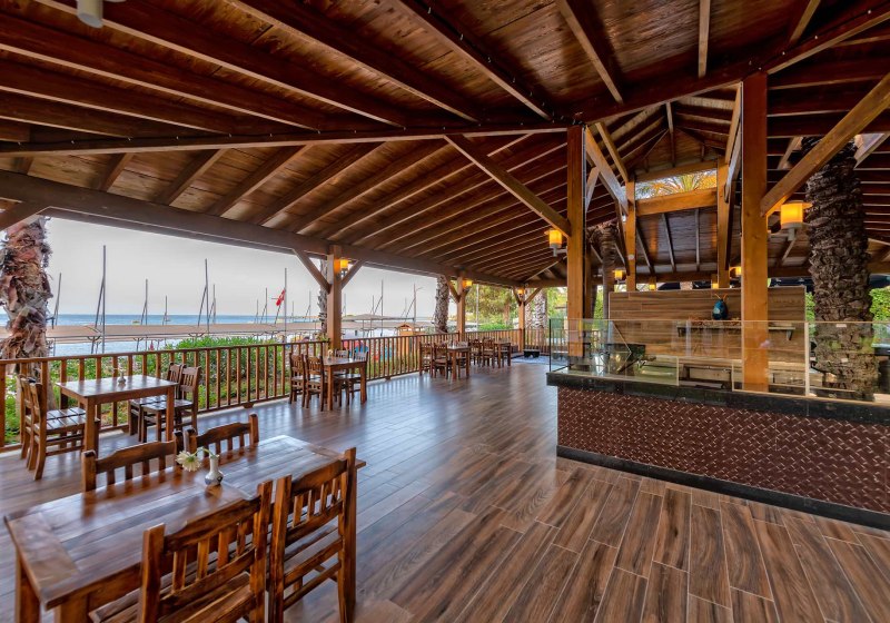 Ausstattung & Service