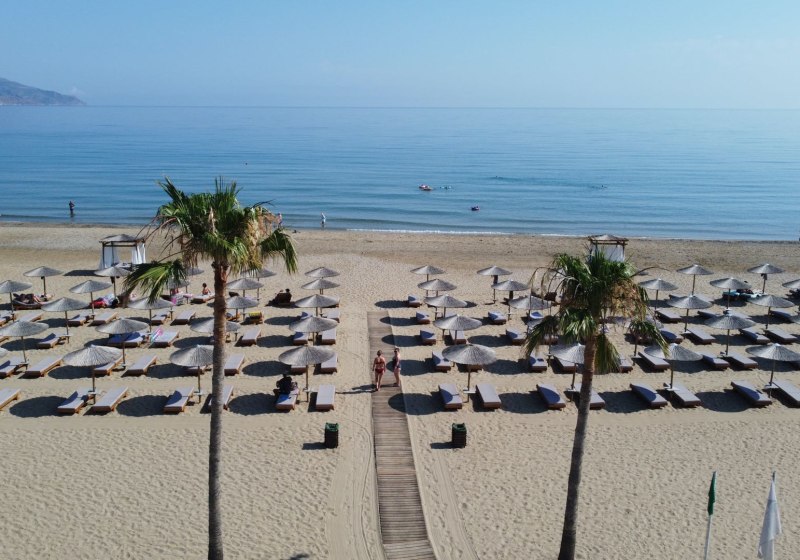 Delfina Tropic Beach