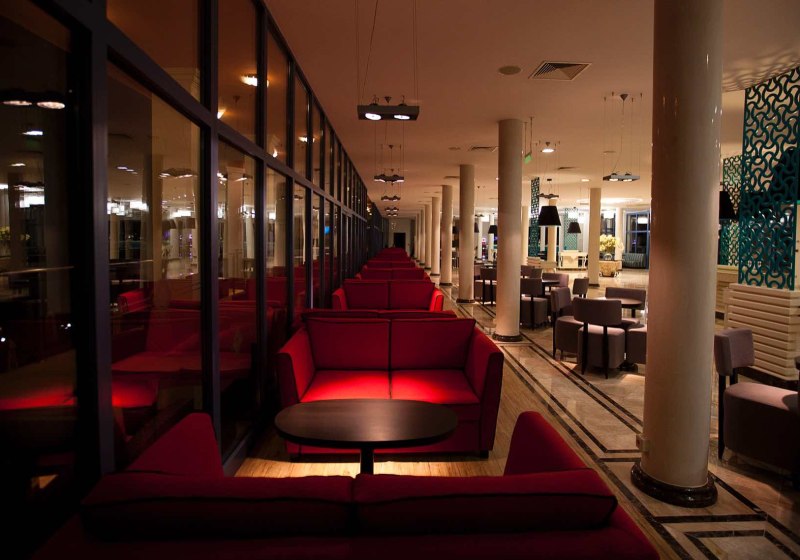 Ausstattung & Service