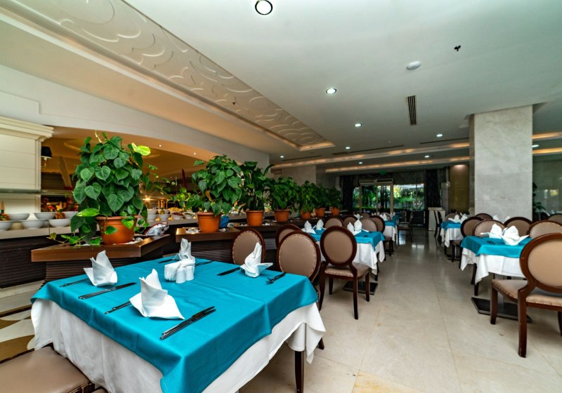 Ausstattung & Service