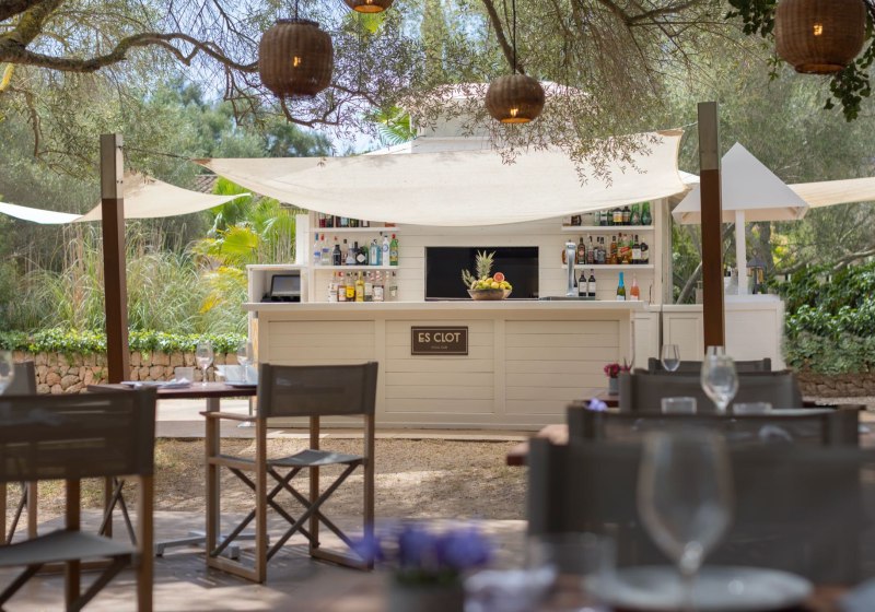 Ausstattung & Service