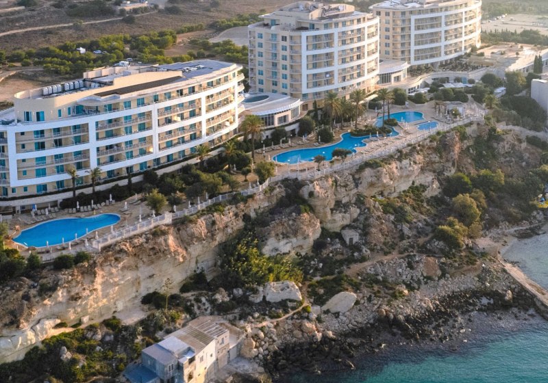 Radisson Blu Golden Sands Resort