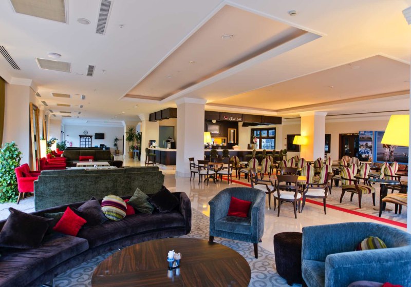 Ausstattung & Service