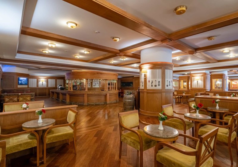 Ausstattung & Service