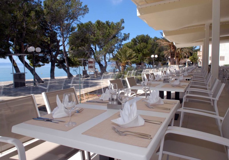 Ausstattung & Service