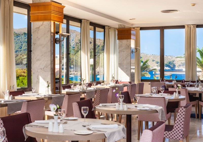 Ausstattung & Service