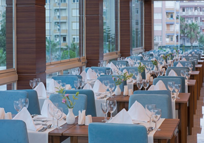 Ausstattung & Service