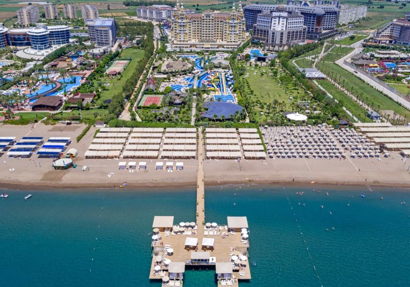 Royal Holiday Palace