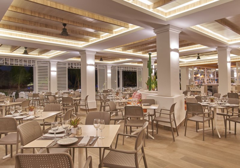 Ausstattung & Service