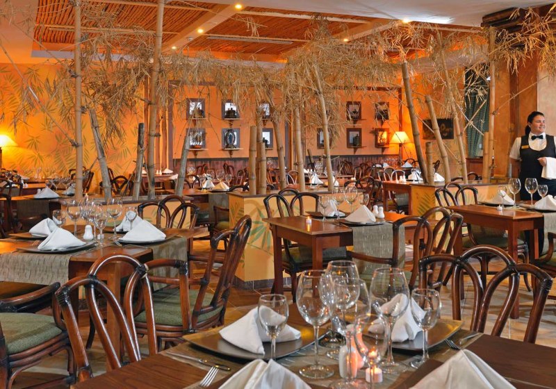 Ausstattung & Service