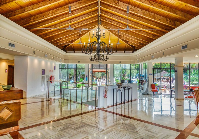 Ausstattung & Service