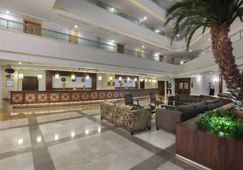 Ausstattung & Service