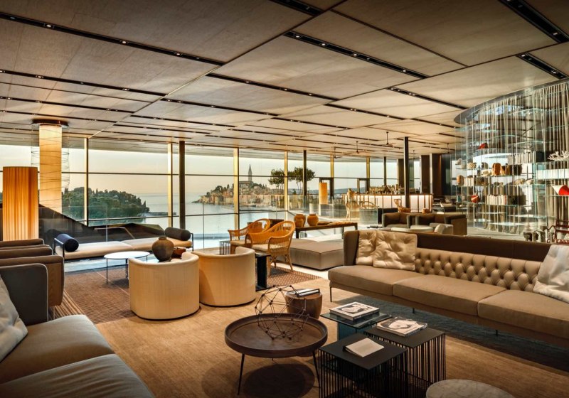 Ausstattung & Service