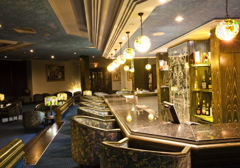 Ausstattung & Service