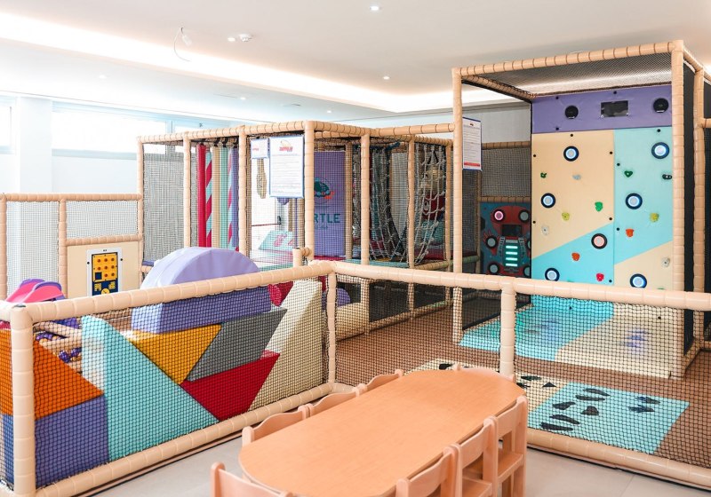 Cavo Maris Beach Hotel