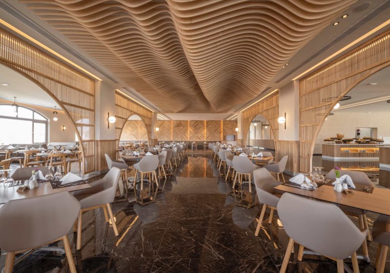 Ausstattung & Service