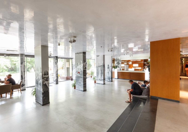 Ausstattung & Service