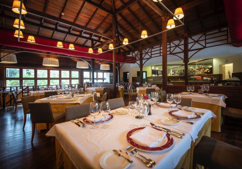 Ausstattung & Service