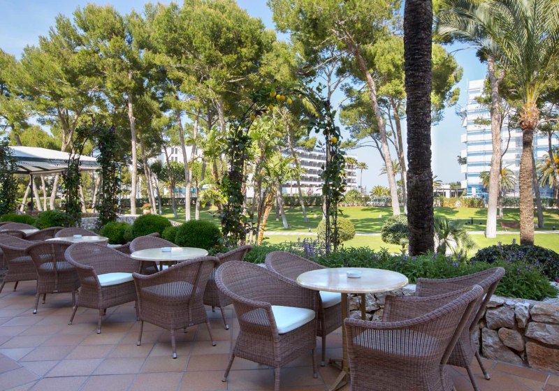 Ausstattung & Service