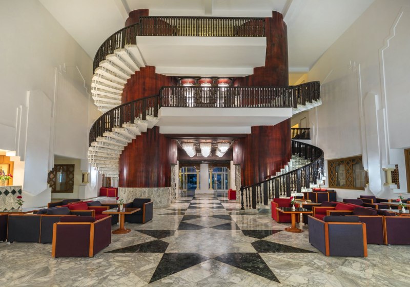 Ausstattung & Service