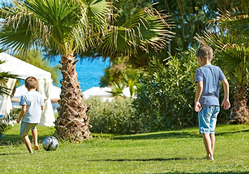 Caramel A Grecotel Resort to live