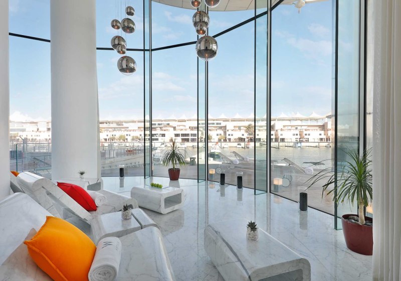 Ausstattung & Service