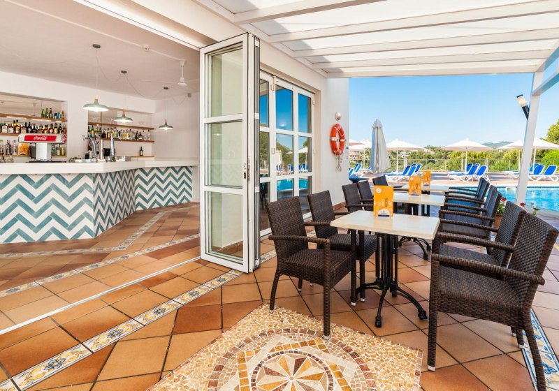 Ausstattung & Service