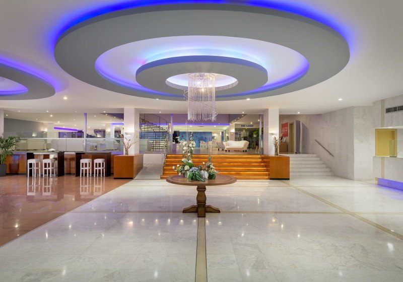 Ausstattung & Service