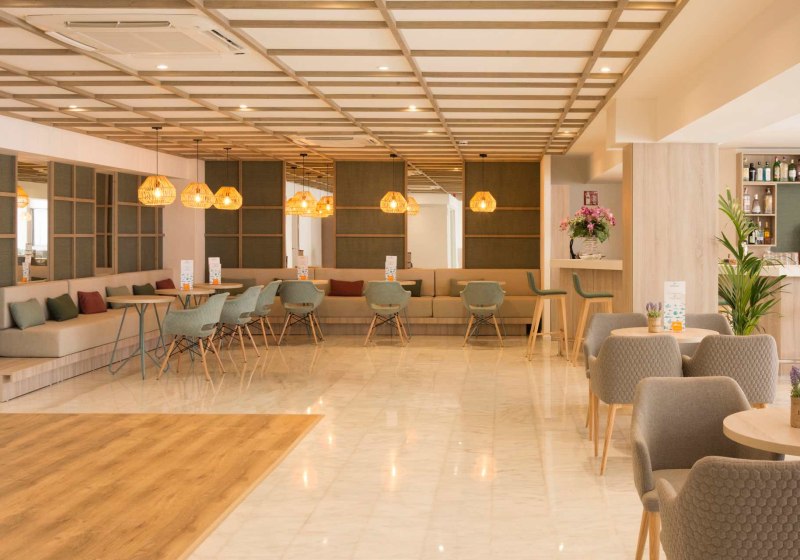 Ausstattung & Service