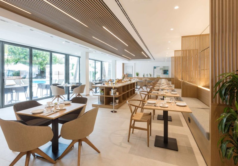 Ausstattung & Service