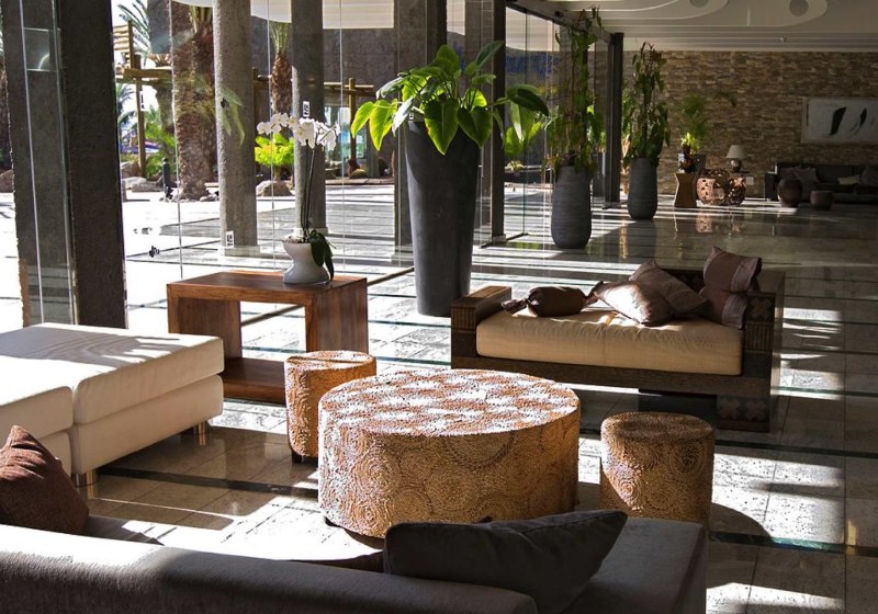 Ausstattung & Service