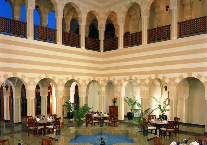 Ausstattung & Service