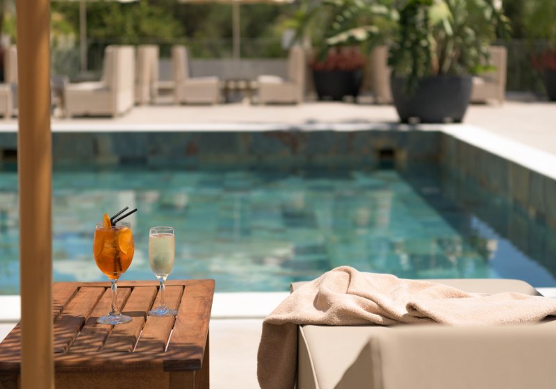 Beispiel: Hotel Außenpool