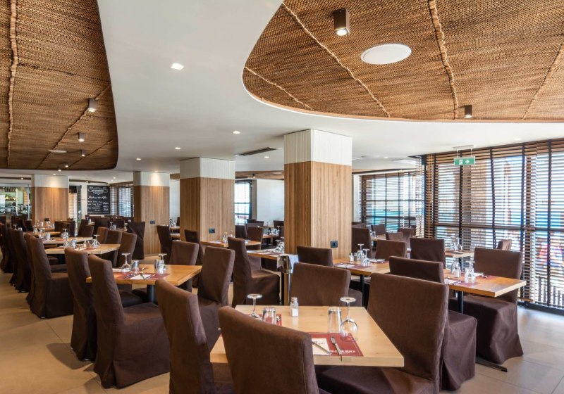 Ausstattung & Service